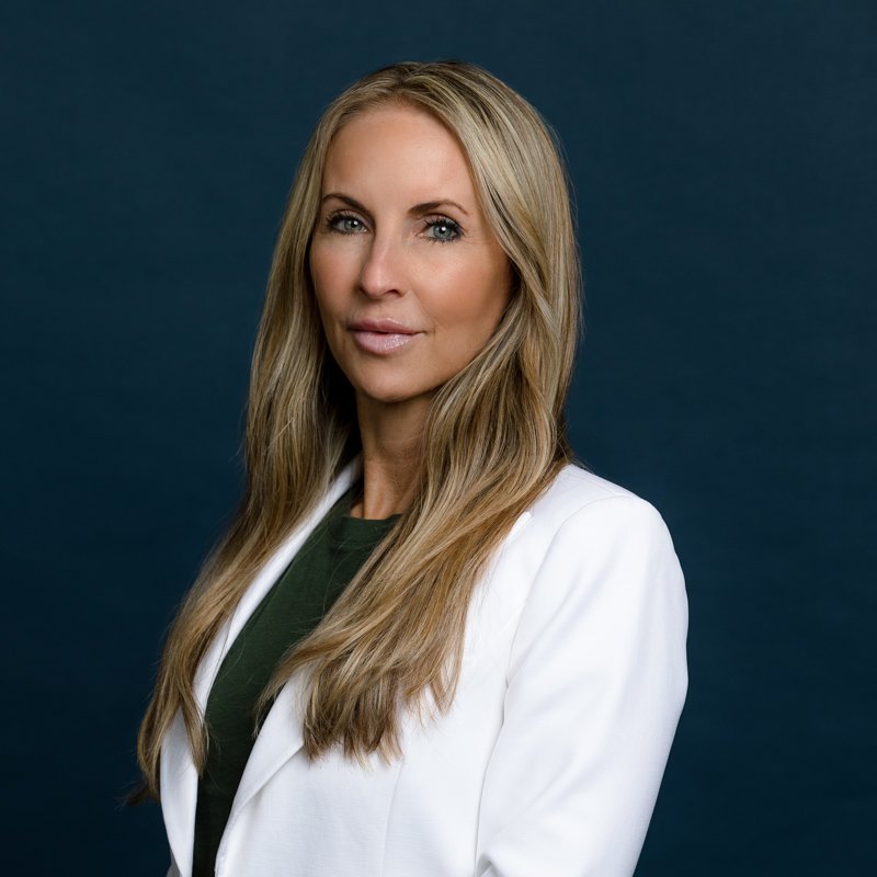 San Diego professional headshots executive session — portrait by Siobhan Gazur Photography