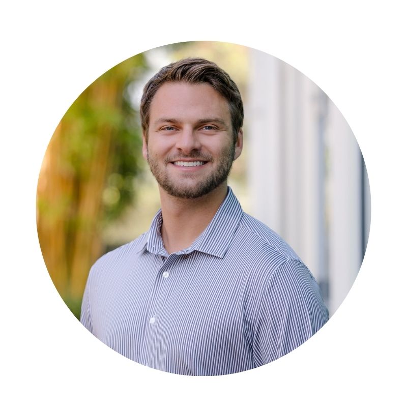 Young business man outdoor san diego linkedin professional headshots by Siobhan Gazur Photography