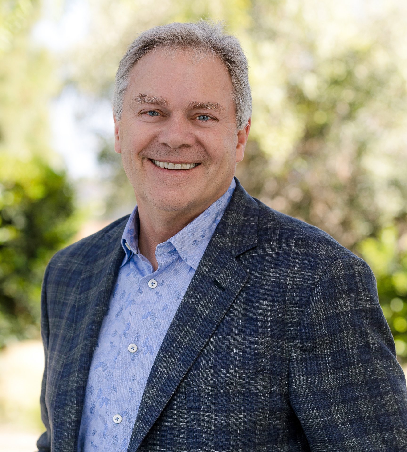 Business man in plaid jacket on location san diego corporate headshots by Siobhan Gazur Photography